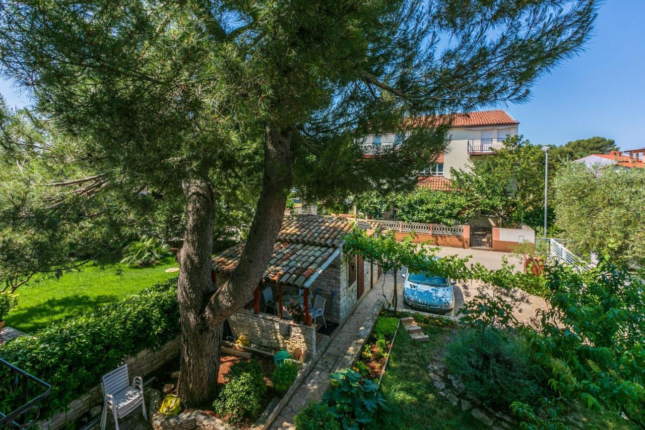 Apartments Armando Фажана Екстер'єр фото