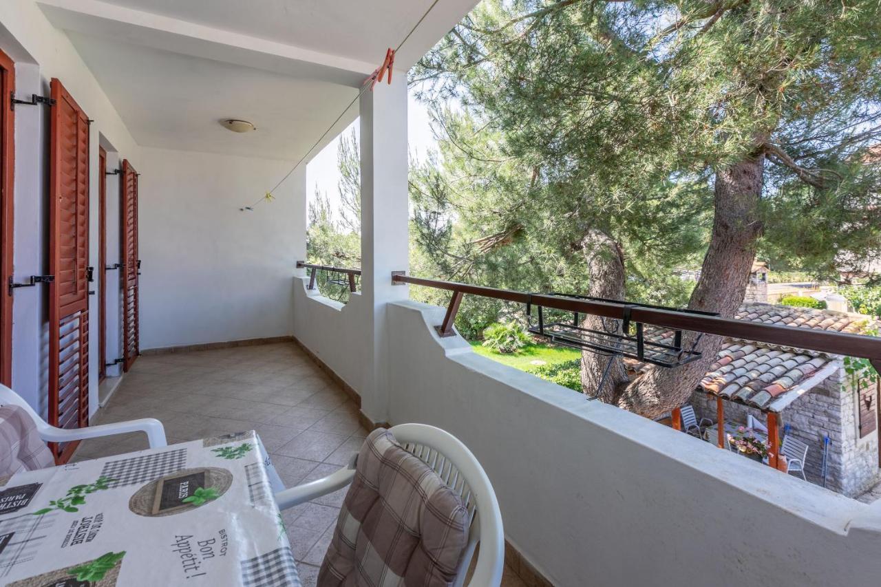 Apartments Armando Фажана Екстер'єр фото