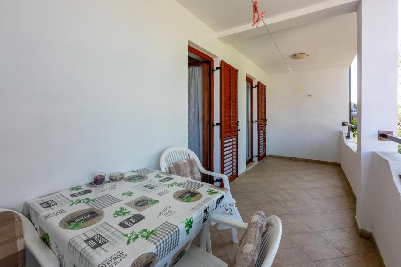 Apartments Armando Фажана Екстер'єр фото