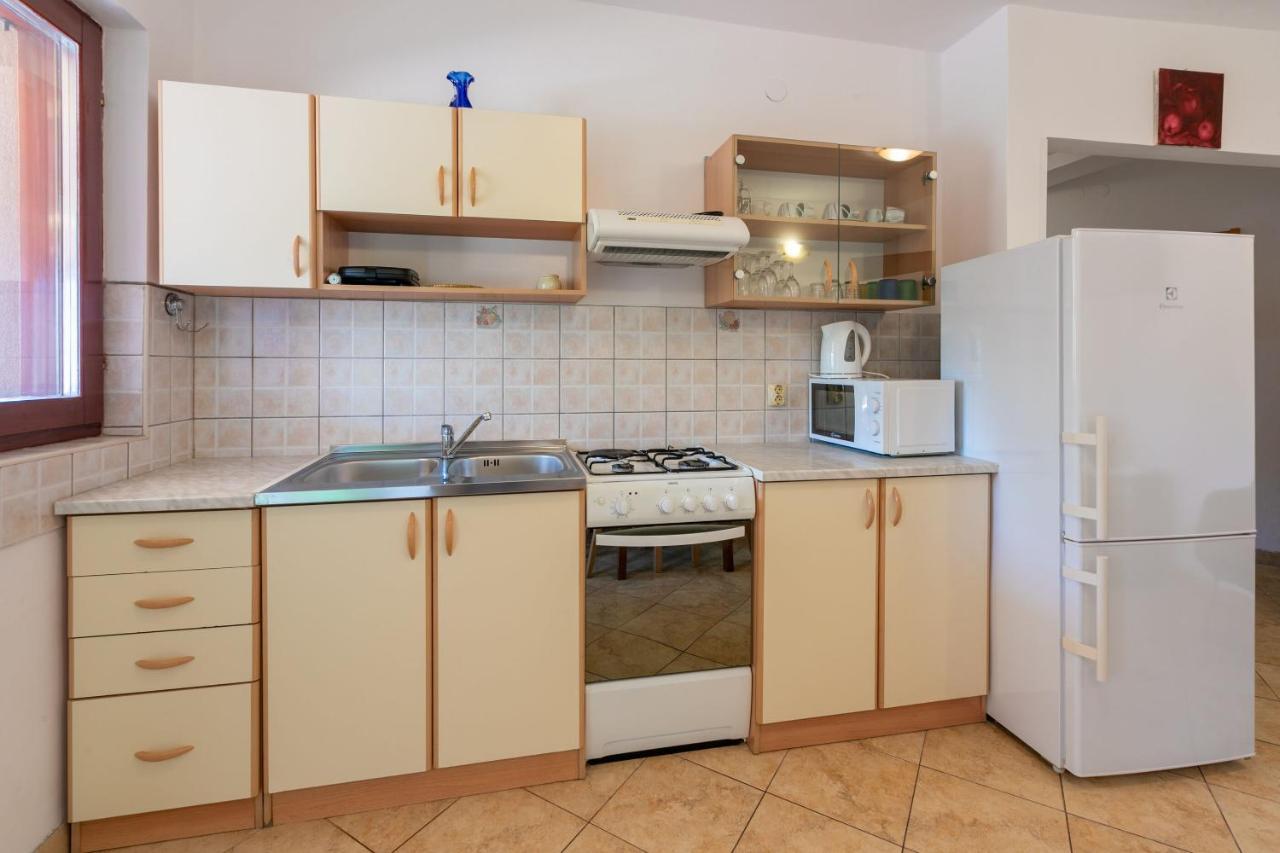 Apartments Armando Фажана Екстер'єр фото